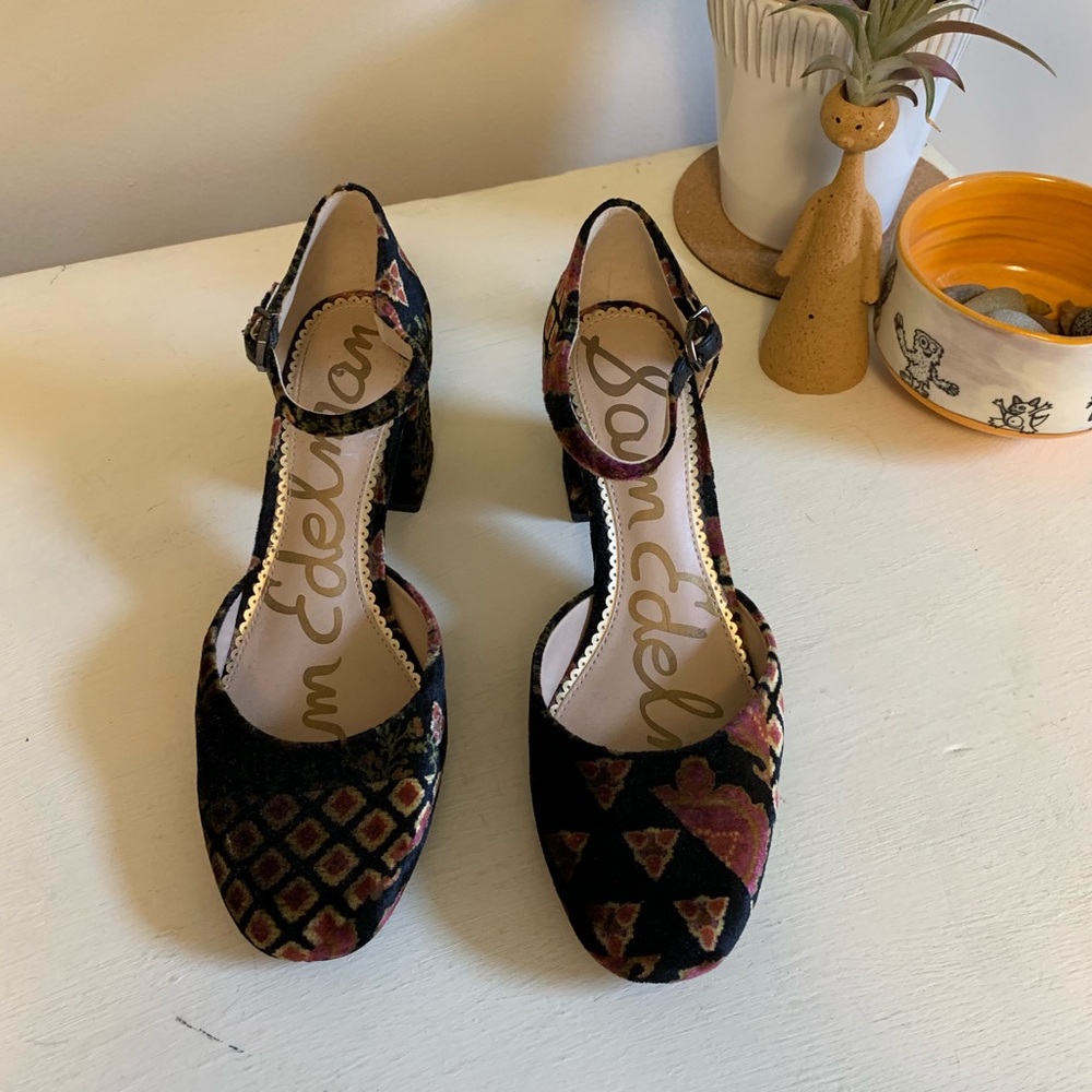 Sam Edelman velvet heels! Size 8.